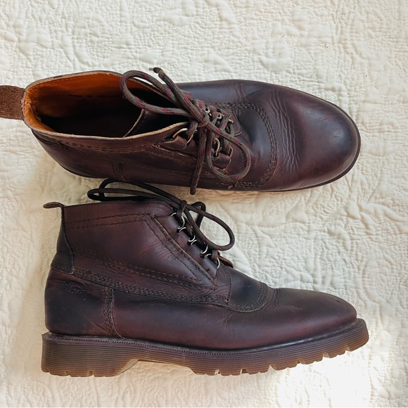 Dr Martens Air Wair 8127 AW 004 Mens 9 Made in England - Picture 1 of 16